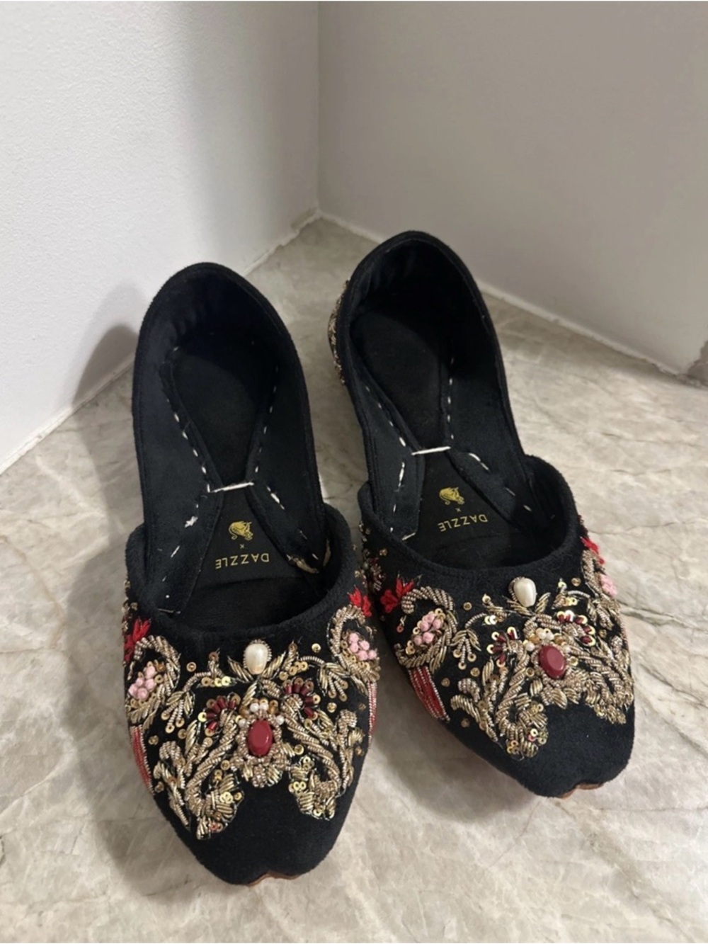 Dazzle Black Embroidered Women's Jutti Flats with Jewel Detail